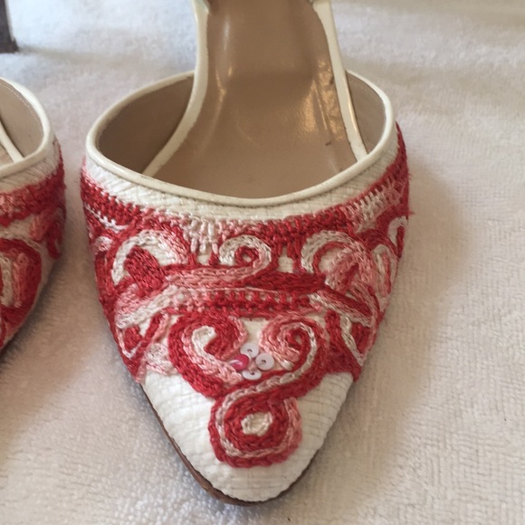 Oscar de La Renta elegant slingback heels - Picture 2 of 8